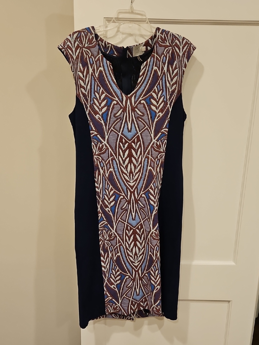 HD in Paris Navy, Brown and Light Blue Patterned Cap Sleeve Midi Dress Size: L